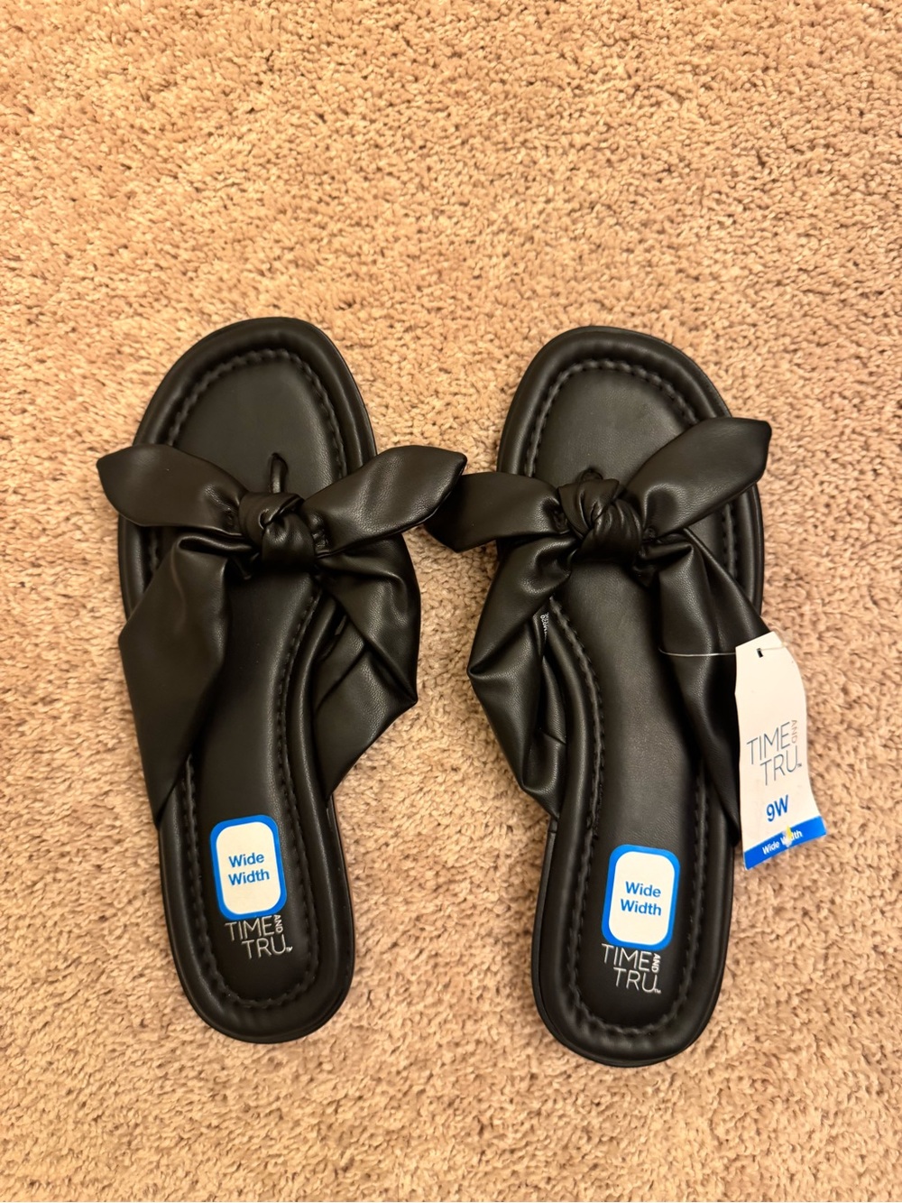 Time and Tru Black Knot-Top Wide Slide Sandals